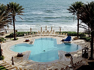 The gorgeous adult pool at Eau Palm Beach Resort & Spa © 2015 Karen Rubin/news-photos-features.com