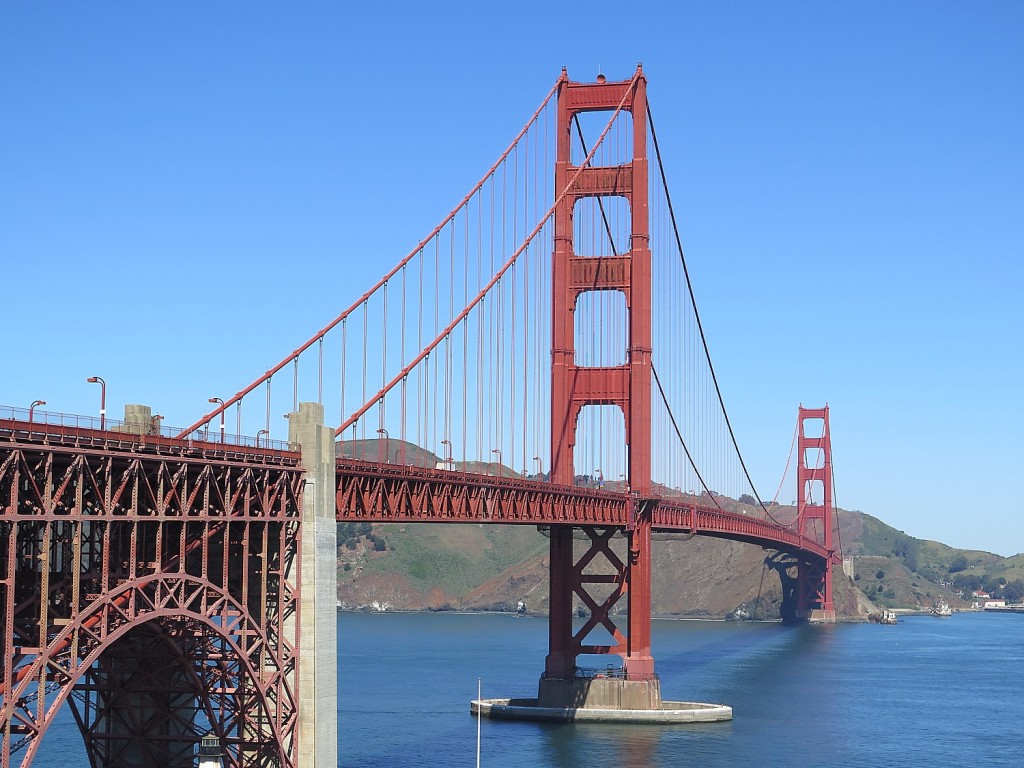 Biking along San Francisco's waterfront brings you to a fabulous overlook for an iconic view of the Golden Gate Bridge © 2015 Karen Rubin/news-photos-features.com