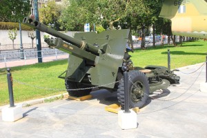 WWII field gun used by the Greek Army. (Photo by Tim Campbell)