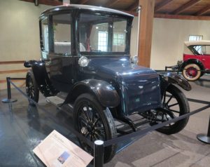 1915 Milburn Light Electric, one of the first cars specifically designed for women is displayed at Heritage Museum & Gardens, Sandwich © 2016 Karen Rubin/news-photos-features.com