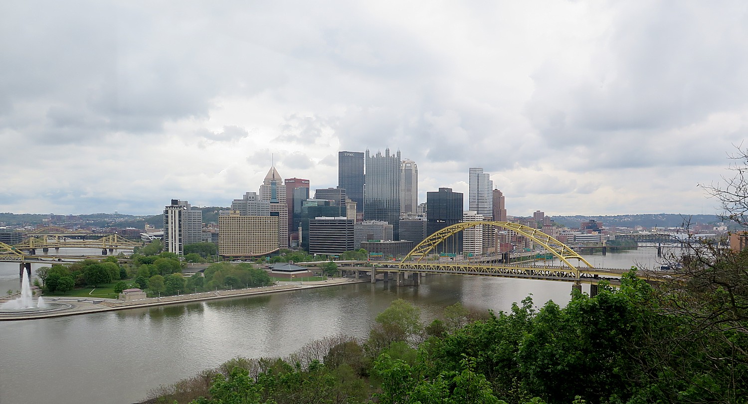 Pittsburgh’s skyline and rivers, as seen from Grandview Avenue at the Duquesne Incline © 2016 Karen Rubin/goingplacesfarandnear.com