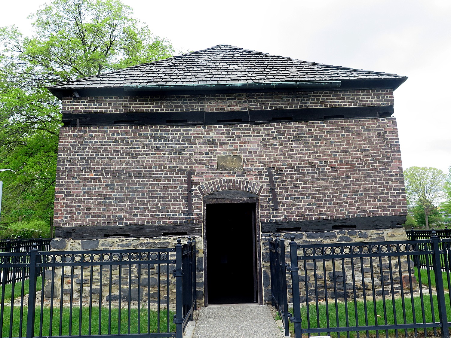 Fort Pitt Blockhouse, built in 1764, is the oldest building in Pittsburgh and the only remaining structure from colonial times © 2016 Karen Rubin/goingplacesfarandnear.com