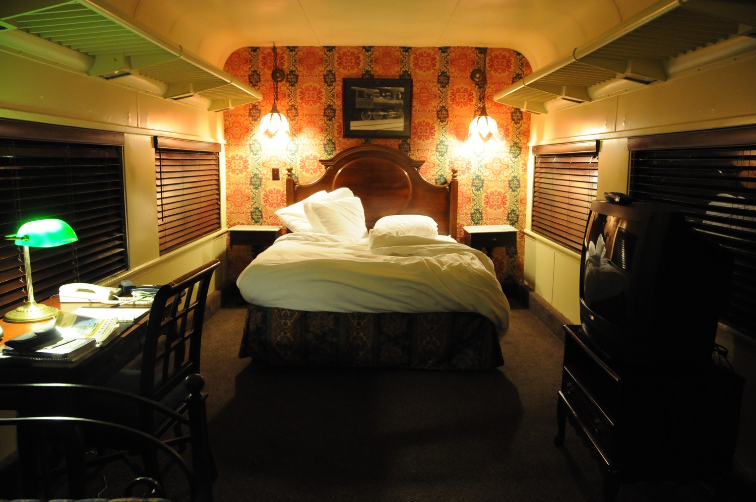 Historic train car turned into an enchanting sleeping room at the Chattanooga Choo Choo, Chattanooga, Tennessee © 2016 Karen Rubin/goingplacesfarandnear.com