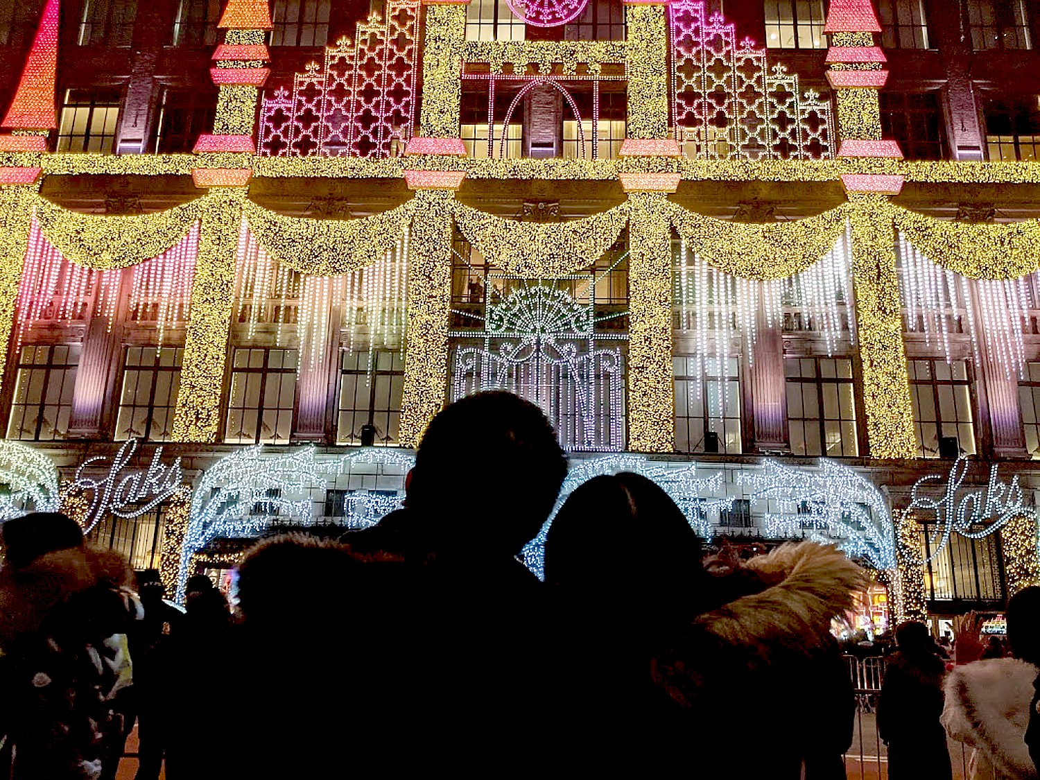 Saks Fifth Avenue's iconic holiday light show returns