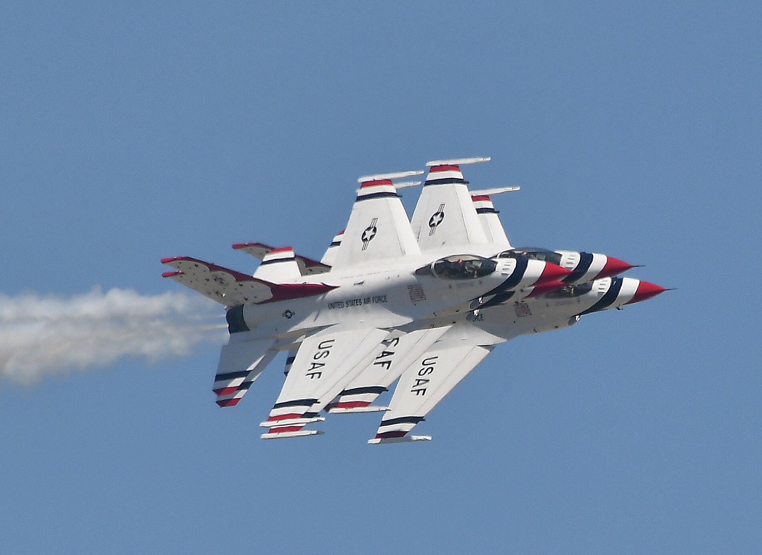 USAF Thunderbirds Headline CrowdThrilling LineUp at Bethpage Air Show